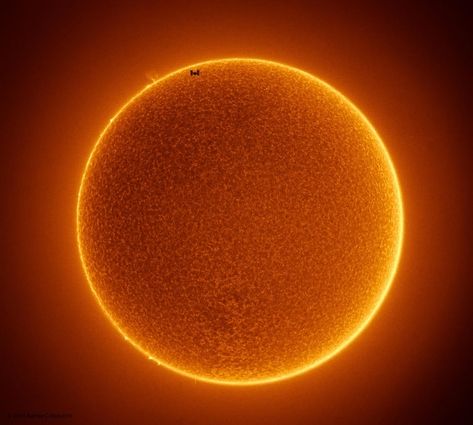 Advantages Of Solar Energy, Astronomy Pictures, Sun Photo, Solar Flare, International Space Station, Space Science, Space Station, Space Exploration, Solar Energy