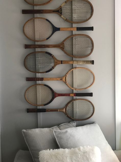 Tennis Rackets, Interior Inspo, B & B, Boy Room, Design Interior, Design Inspo, Home Deco, Game Room, Apartment Decor