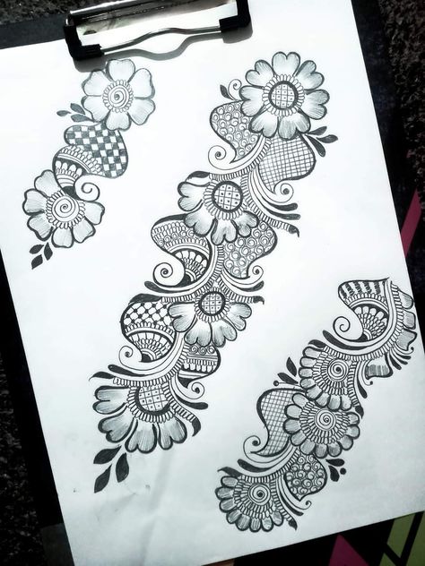 Mehndi Drawing, Mehndi Designs Bridal Hands, Beginner Henna Designs, Mehndi Designs For Kids, Simple Mehndi Designs Fingers, Very Simple Mehndi Designs, Full Mehndi Designs, Engagement Mehndi Designs, Mehndi Designs Front Hand