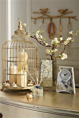 Vintage Bird Cage Decor, Bird Cage Centerpiece, Modern Vintage Home Decor, Bird Cage Decor, Vintage Bird Cage, Décor Boho, Bird Cages, Candle Centerpieces, Décor Diy