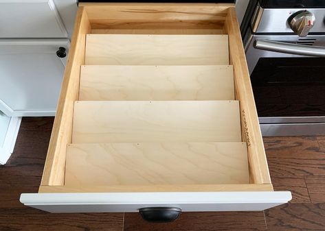 Quick and Easy DIY Spice Drawer Organizer | Sammy On State Organisation, Spice Organization Diy, Diy Spice Drawer Organizer, Diy Spice Storage, Spice Drawer Organizer, Draw Organizer, Drawer Spice Rack, Diy Drawer Organizer, Diy Spice Rack