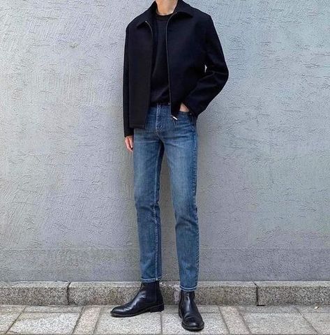 Black Chunky Shoes Outfit Men, Teaching Mens Fashion Jose Zuniga, Zara Outfits Summer, Jose Zuniga Outfits, Outfits Zip Up Hoodie, Black Korean Outfit, Jose Zuniga, Teaching Mens Fashion, Korean Outfit Ideas