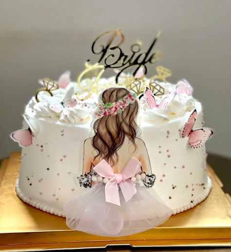 Bachelorette Cake For Bride, Bride To Be Cakes Ideas, Cake Frosting Designs, Bride To Be Cake, Cake Designs For Girl, Diy Cake Topper Birthday, Bachelorette Cake, Girly Cakes, Beautiful Cake Designs