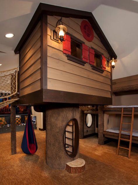 12 Incredible Indoor Playhouses Treehouse Bedroom, Playhouse Design, Kids Indoor Playhouse, Indoor Playroom, Kids Backyard, Indoor Playhouse, House Craft, Build A Playhouse, Wooden Playhouse