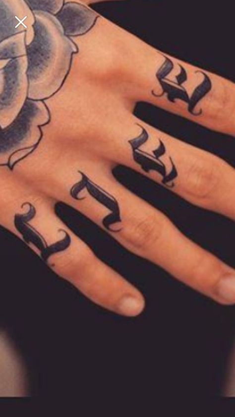 Pinky Tattoo, Tattoo Main, Simple Hand Tattoos, Deep Tattoo, Tattoos Hand, Finger Tats, Knuckle Tattoos, Hand Tats, One Piece Tattoos