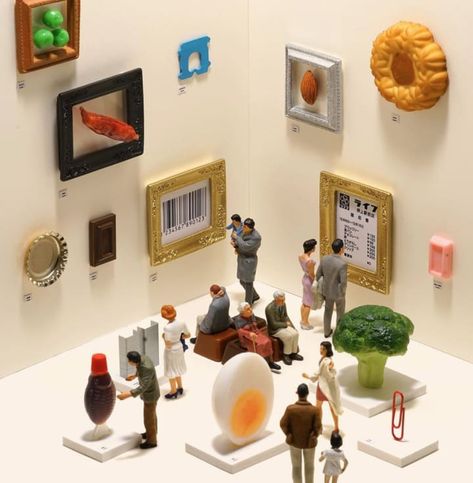 20+ Stunning Inspirational Dioramas | Geeks Tanaka Tatsuya, Antique Work Table, Tatsuya Tanaka, Miniature Calendar, Miniature People, Miniature Photography, Super Market, Cute Couple Gifts, Mini Things