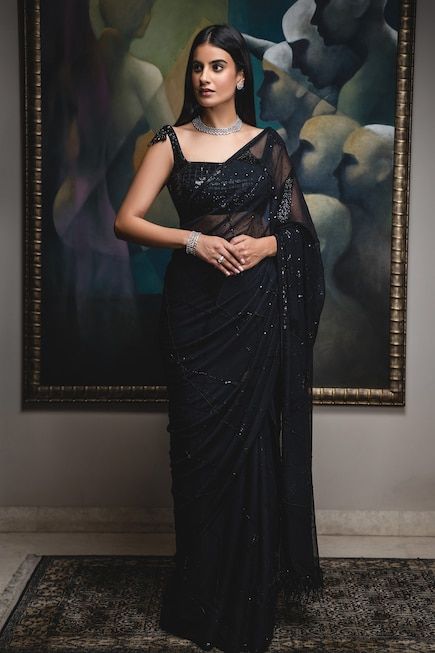 Black Sequin Saree, Black Saree Designs, Suits For Women Indian, Black Embroidered Blouse, Saree Wearing, Saree Wearing Styles, Saree Blouse Styles, Sequin Saree, Saree Jewellery