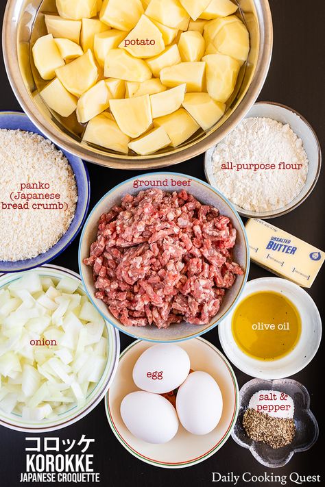 Ingredients to prepare korokke (Japanese croquette): potato, ground beef, onion, egg, butter, olive oil, all-purpose flour, panko (Japanese bread crumb), salt, and pepper. Japanese Curry Ground Beef, Japanese Potato Croquettes Recipe, Korean Croquettes, Beef Potato Croquettes, Korroke Recipes, Korokke Recipe Japanese Style, Japanese Ground Beef Recipes, Japanese Meatloaf, Croquette Potatoes