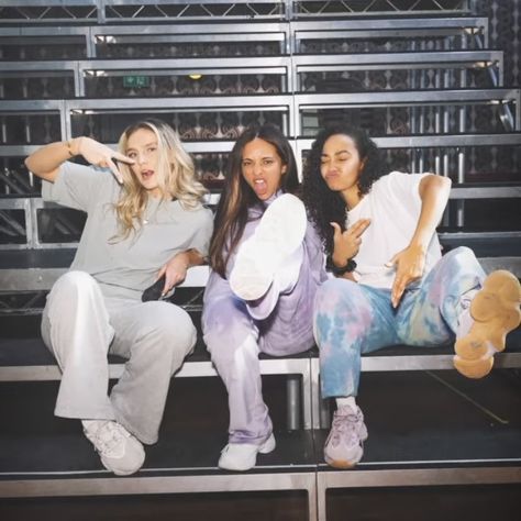 Little Mix Updates on Twitter: "Confetti Tour … ⏳🎊… " Confetti Tour, Little Mix Outfits, Litte Mix, Leigh Anne, Jesy Nelson, Five Seconds Of Summer, Perrie Edwards, Little Mix, Girl Bands