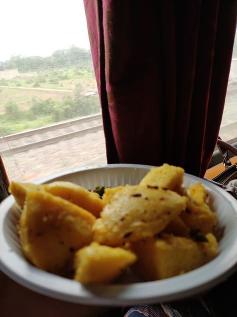 #indianrailway #travelindia #indianstreetfood #tour Train Snap, Train Food, Meal Train Recipes, Mens Photoshoot Poses, Snap Snapchat, Happy Birthday Wishes Quotes, Indian Street, Travel India, Train Photography