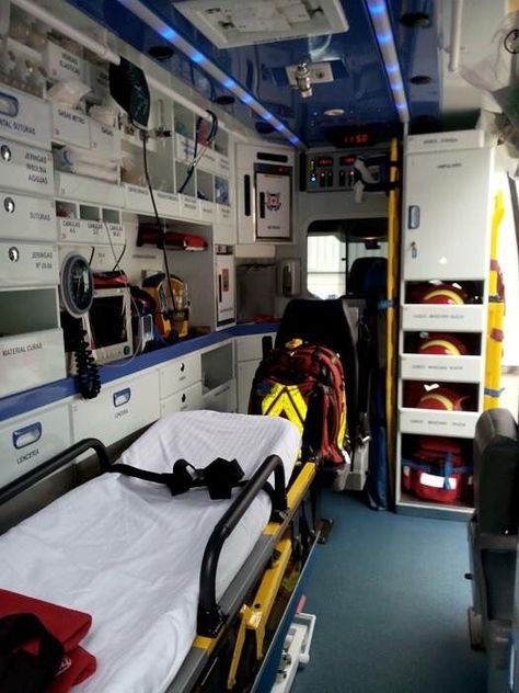 Ambulance Interior, Job Motivation, Emergency Doctor, Firefighter Paramedic, Job Inspiration, My Future Job, Nurse Inspiration, Emt Paramedic, Career Vision Board