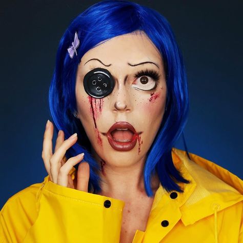 Halloween Costume With Blue Hair, Disney Makeup Halloween, Coraline Inspired Makeup, Caroline Makeup, Drag Couture, Coraline Makeup, Coraline Halloween, October Vibes, Creepy Halloween Makeup