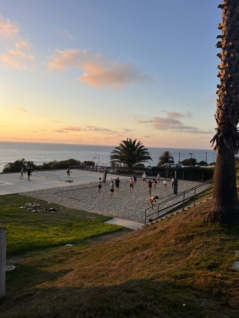 students play a game of beach volleyball in front of plan dorm during sunset Coastal Cafe, Live Ur Life, Cal Poly Slo, Point Loma San Diego, College Decision, College Vibes, San Diego Trip, Life Plans, College Things