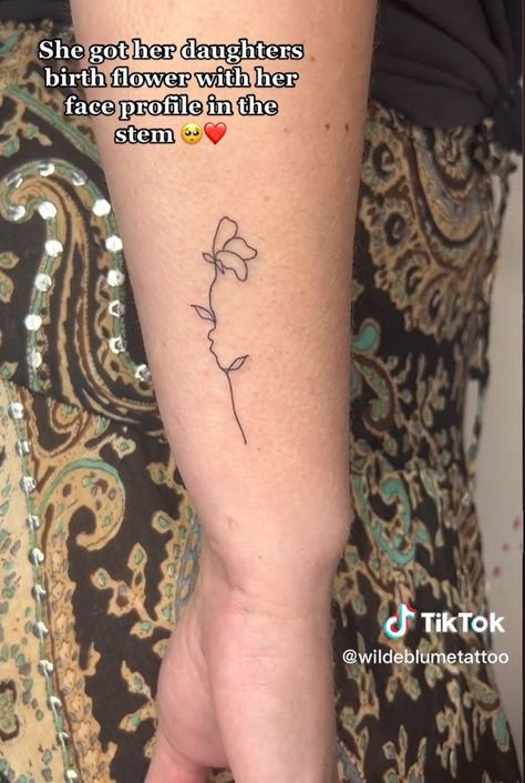 Tattoo Ideas Realistic, Side Profile Tattoo, Tattoo Profile, Profile Tattoo, Motherhood Tattoos, Tattoo Baby, Baby Tattoo Designs, Mom Tattoo Designs, Mommy Tattoos