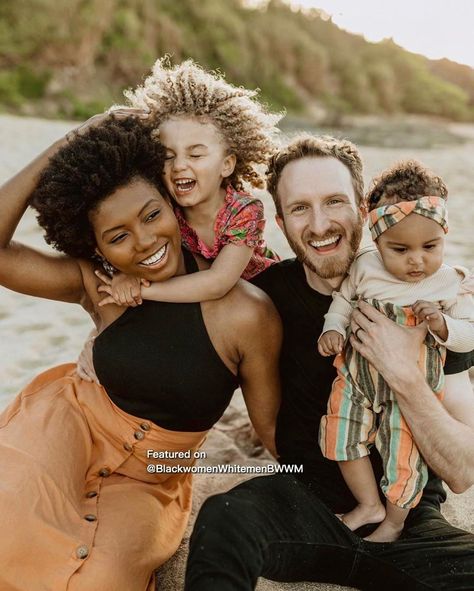 Big Mixed Family, Interracial Family Photoshoot, Biracial Family Photos, Mixed Family Photoshoot, Mixed Family Goals, Bwwm Family, Interracial Family Photos, Interracial Babies, Biracial Family