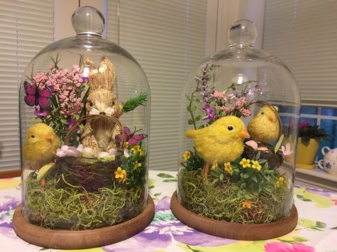 Hop to it: Easter is Cloche – Gnome Decor Easter Cloche Ideas, Easter Inspiration Decor, Apothecary Jars Decor, Cloche Ideas, Pottery Barn Look, Cloche Decor, Gnome Decor, Easter Craft Decorations, Hippity Hoppity