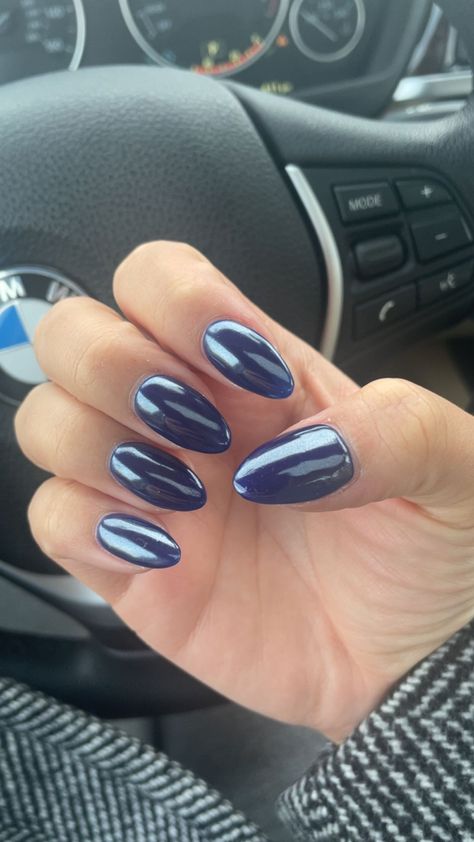 Navy chrome nails Navy Chrome Nails, Chrome Summer Nails, Summer Chrome Nails, Light Blue Chrome, Chrome Manicure, Blue Chrome Nails, White Chrome Nails, Hoco Nails, Navy Nails