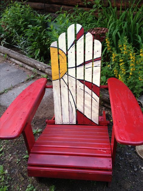 Tricked out my adirondack chair  by painting a giant daisy on it. Upcycling, Giant Daisy, Adirondak Chairs, Hand Painted Chairs, Muskoka Chair, Chair Art, Adirondack Chair Plans, Wood Adirondack Chairs, Painted Chair