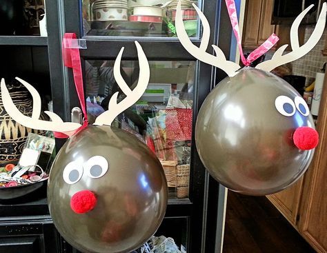 Reindeer Balloon, Rudolph Party, Money Balloon, Christmas Money Cards, Balloon Inspiration, Gifting Money, Christmas Cookie Party, Cricut Home, Balloon Christmas