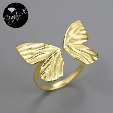 by DignityX® | Premium Elegant Shine ~ Nature Inspired Jewelry * Free Global Shipping ~ Conditions Apply ... Gold Butterfly Ring, Motifs Perler, Insect Jewelry, Ringe Gold, Animal Rings, Butterfly Ring, Handmade Rings, Gold Butterfly, Unique Handmade Jewelry