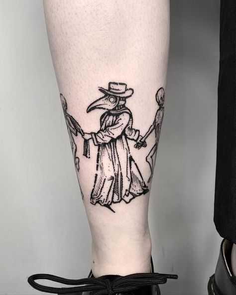 Victorian Style Tattoos, Victorian Tattoo, The Plague Doctor, Crow Tattoo Design, Doctor Tattoo, Woodcut Tattoo, American Traditional Tattoo Ideas, Traditional Tattoo Ideas, Medieval Tattoo