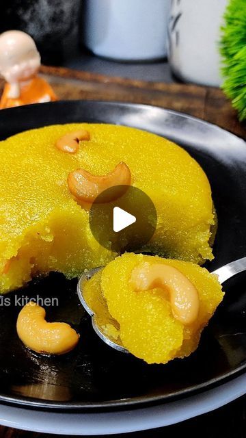 How To Make Sooji Halwa, Rava Kesari Recipe, Suji Recipes Indian, Kesari Recipe, Rava Kesari, Baking Healthy, Tasty Recipes Videos, Blouse Designs Indian, Cardamom Powder