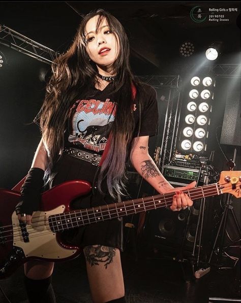 ‏ً on Twitter: "kim arem from rolling quartz...i have a thing for bassists… " Rolling Quartz, Bass Guitar, Bass, A Woman, Guitar, On Twitter, Twitter, Hair