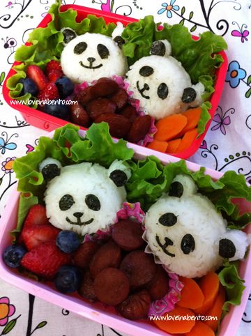 pandabento - Gotta love the pandas! Hello Kitty Bento, Cute Bento Boxes, Kawaii Bento, Cute Bento, Bento Recipes, Japanese Bento, Fun Lunch, Kawaii Food, Japan Food