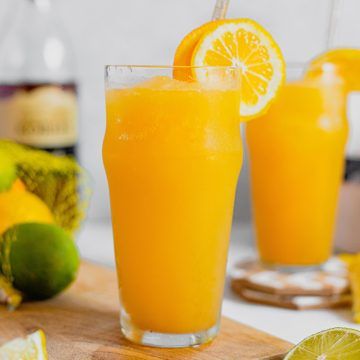 Brandy Slush Recipe, Summer Time Cocktails, Alcoholic Slush Recipes, Alcoholic Slush, Brandy Slush, Alcohol Free Cocktails, Slush Recipes, Beverages Recipes, Adult Beverages Recipes