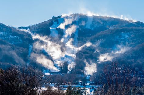 North Carolina Ski Resorts, North Carolina Winter, North Carolina Resorts, Sugar Mountain, North Carolina Beaches, Pisgah National Forest, Banner Elk, Scenic Railroads, Nc Mountains