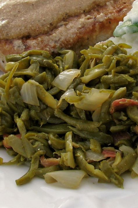 French Style Green Beans With Bacon, Green Bean Casserole With Frozen French Style Green Beans, Canned French Style Green Bean Recipes, French Green Beans With Bacon, Green Beans With Bacon And Onion, French Green Beans Recipe, Canned French Green Bean Recipes, French Style Green Beans Recipe Canned, French Cut Green Bean Recipes