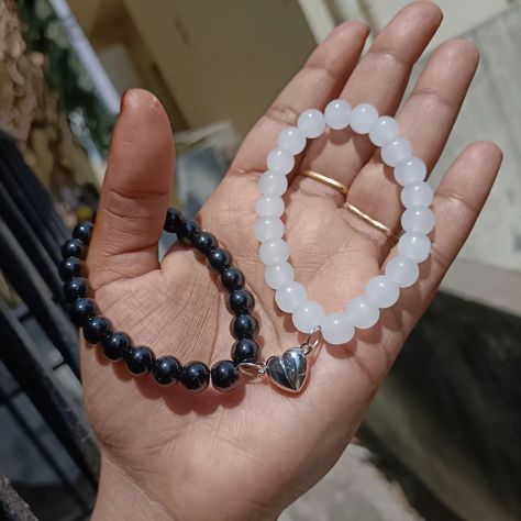 Beautifull Black & White couple/Friends magnet heart bracelet available. Best gift for your loved once😍 Order now on @fashlivinghijababaya #bracelet #handmadebracelets #handmade #beadbracelets #beadbracelet #bracelets #braceletlover #love #panda #butterfly #charm #charms #butterflycharm #charm #beadedjewelry #couplebracelet #couplebracelets #couples #couplegoals #friendsbracelet #friends #friendsforever Magnet Heart Bracelet, Panda Butterfly, Black White Couple, Love Panda, Couple Friends, Pretty Jewelry Necklaces, Bead Charms Diy, Beaded Jewels, Pretty Jewelry