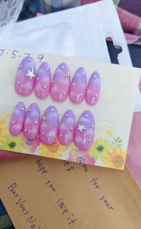 Sailor Moon Aesthetic Nails, Sailor Moon Nails Design, Sailor Moon Inspired Nails, Uñas Sailor Moon, Sailor Moon Nail Art, Bratz Nails, Sailor Moon Nails, Sailor Moon Inspired, Sailor Moon R