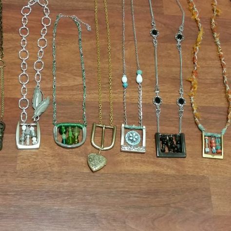 Hardware Jewelry Diy, Repurposed Belts, Belt Buckle Jewelry, Buckle Jewelry, Buckle Necklace, Found Object Jewelry, Hardware Jewelry, Cowgirl Bling, Jewelry Rack