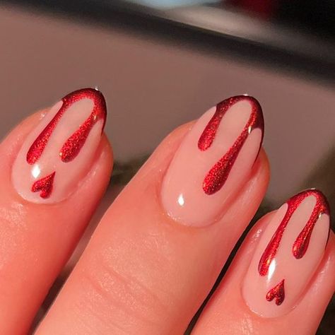 Blood Splatter Nails Short, Red Chrome Valentine Nails, Horror Valentines Nails, Blood Drop Nails, Blood Nails Design, Fun Red Nails, Sabrina Nails, Res Nails, Blood Splatter Nails