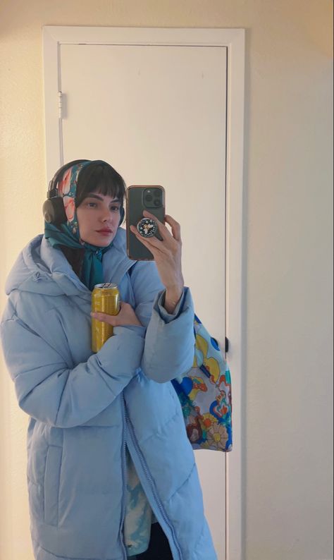 winter outfit, girlfriend collective, puffer jacket, winter fashion, head scarf, headphones, baggu, yerba mate, girly aesthetic, chill aesthetic, baby blue, powder blue, full-length coat, jackets, women’s jackets, women’s fashion, girlie, girly, lip gloss, girls with bangs, brunette, dark hair, asian, happa Baby Blue Puffer Jacket Outfit, Dark Hair Asian, Dark Blue Puffer Jacket, Blue Puffer Jacket Outfit, Girls With Bangs, Bangs Brunette, Fashion Head Scarf, Blue Winter Jacket, Aesthetic Chill