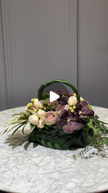 byMusho | Mushegh Poghosyan on Instagram Floral Techniques, Full Bouquet, Basket Crafts, Spray Roses, Leafy Greens, Rose Bouquet, Floral Art, Floral Arrangements, Florist