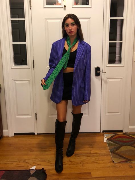 Joker Easy Costume, Easy Joker Costume For Women, Simple Joker Costume, Joker Outfit Ideas, Joker Diy Costume Female, Easy Joker Costume, Blazer Halloween Costume, Joker Inspired Outfit, Joker Halloween Costumes Female