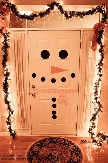 Cute & Easy Holiday Decorations - Princess Pinky Girl Easy Holiday Decorations, Jul Diy, Ribbon Ideas, Snowman Door, Tree Ribbon, Fun Christmas Decorations, Simple Holidays, Noel Christmas, Tree Ideas