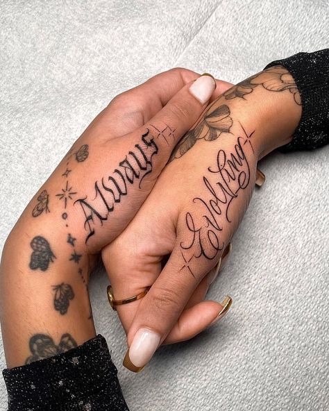 EDISSON | LETTERING TATTOOS | Always Evolving ⚡️✨ Thumb script combo for Flo 🙏🏼 Thank you! Booking April - June 📍 Toronto @lamanigancetattootoronto… | Instagram Forearm Hand Tattoo Women, Evolving Tattoo Ideas, Thumb Tattoos For Women Unique, Best Friend Hand Tattoos, Name Tattoos On Hand, Thankful Tattoo, Pretty Hand Tattoos For Women, Side Of Hand Tattoo, Thumb Tattoo