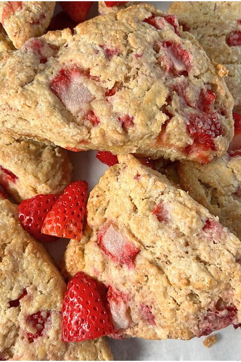 This recipe for sourdough strawberry scones uses up extra sourdough starter and can be easily customized with any berries you have on hand. Sourdough Rhubarb Scones, Strawberry Rhubarb Sourdough, Sourdough Strawberry Bagels, Sourdough Strawberry Cake, Strawberry Sourdough Bread, Sourdough Rhubarb Recipes, Sourdough Rhubarb, Scones Sourdough, Strawberry Rhubarb Scones