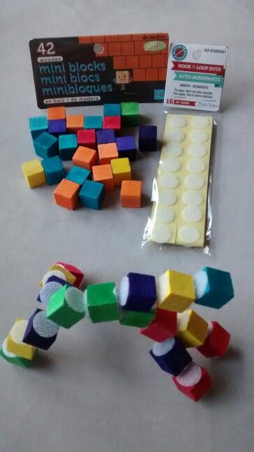 DIY Toddler activity-Velcro Lego! Dollar store craft blocks and velcro dots! $2 total cost. Awesome for plane rides!  Pin links to even more busy bag ideas! Mainan Diy, Diy Projektit, Busy Boxes, Quiet Activities, Diy Toddler, Block Craft, Diy Dollar Store Crafts, Busy Bags, Toddler Play