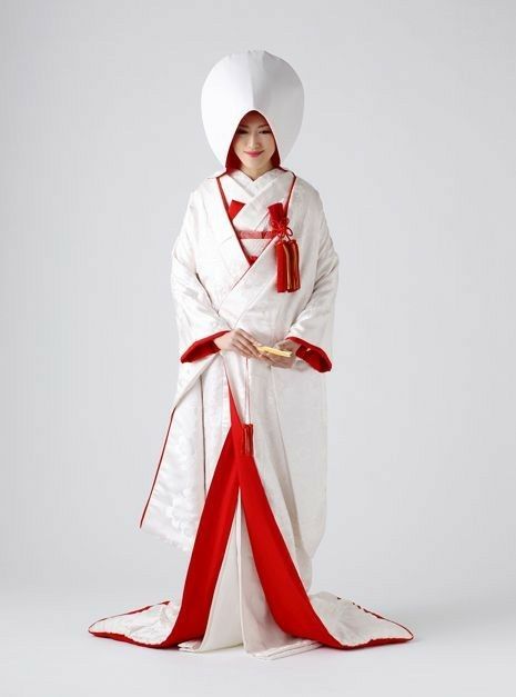 Japan Traditional Clothes, Traditional Japanese Wedding, Japanese Kimono Fashion, Japanese Wedding Dress, Japanese Wedding Kimono, Bride Kimono, Japanese Bride, Japan Dress, Japan Wedding