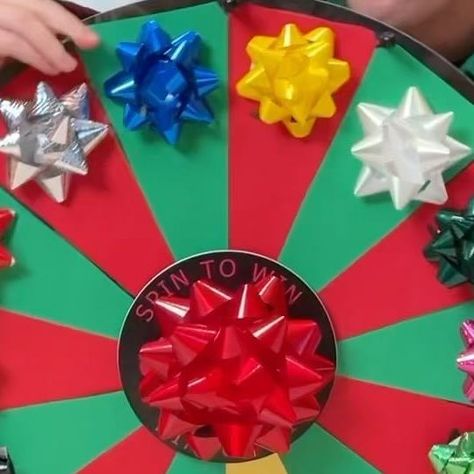 Christmas Bow Spinner Game, Spin The Bow Christmas Game, Bow Spinner Christmas Game, Spin The Christmas Bow, Spin The Christmas Bow Game, Spin To Win Wheel Diy, Spin The Wheel Christmas Game, Spin Wheel Game Ideas, Christmas Bow Game