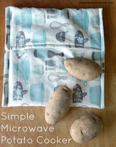 Patchwork, Upcycling, Microwave Potato Bag, Microwave Potato, Holiday Hand Towels, Potatoes In Microwave, Potato Bag, Fabric Bowls, Sewing Projects For Beginners