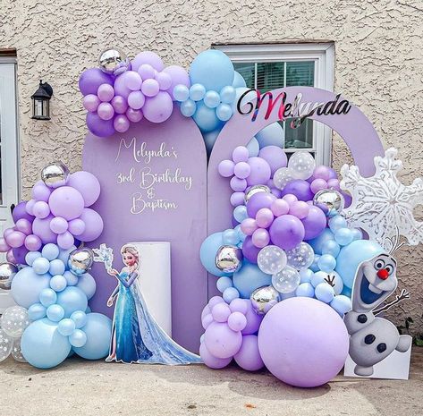 Frozen Theme Party Decorations, Frozen Balloons, Frozen Birthday Party Decorations, Elsa Birthday Party, Frozen Decorations, Decoration Buffet, Frozen Party Decorations, Frozen Love, Disney Frozen Birthday Party