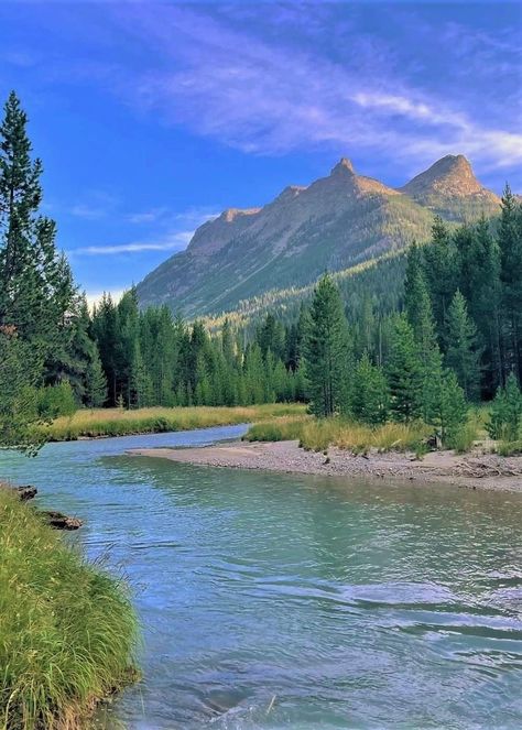 Wind River, Wyoming, USA Wyoming Mountains, Wind River, Adventure Inspiration, Hiking National Parks, Gorgeous Scenery, Beautiful Places Nature, Landscape Pictures, Beautiful Nature Pictures, Nature Aesthetic