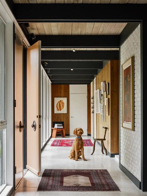 Entry and Hall by Atelier Davis Mid Century Modern Entryway, Jessica Davis, Midcentury House, Mcm House, Midcentury Home, Design Your Own Home, Modern Entryway, Modern Ranch, Bear Creek