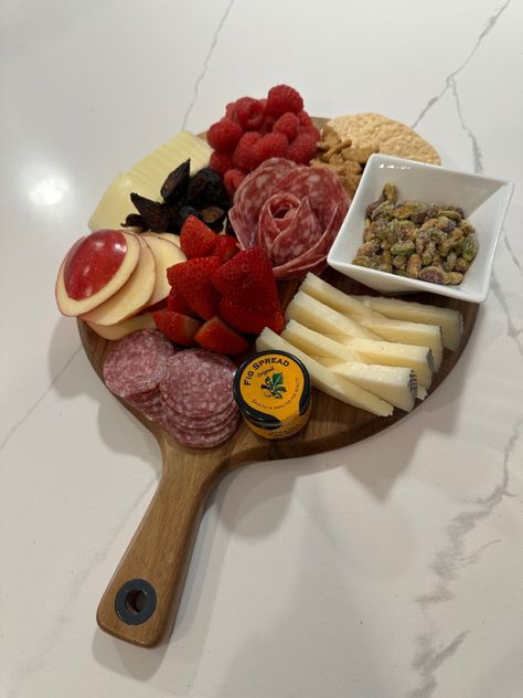 I made this quick mini board to enjoy for my birthday dinner. Everyone loved it! Small Birthday Charcuterie Board, Board Night Food Ideas, Birthday Party Snack Board, Charcuterie Board Game Night, Charcuterie Board Ideas Mini, Shacuttery Board Diy, Tiny Charcuterie Board, Game Night Charcuterie Board, Small Cheese Board Ideas