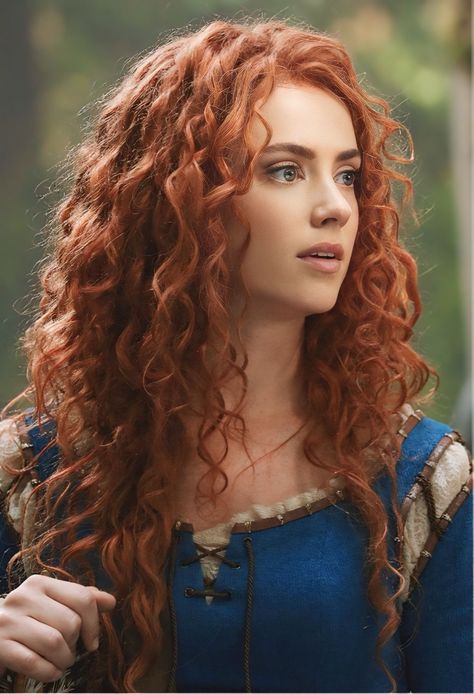 Amy Manson, Elf Art, Princess Core, Red Heads, Famous Stars, Red Head, Fantasy Artwork, Costume Halloween, Face Claims